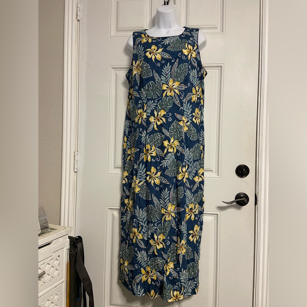 T19b- LIBERTY HOUSE YOUNG HAWAII Blue Floral Maxi HAWAIIAN Dress